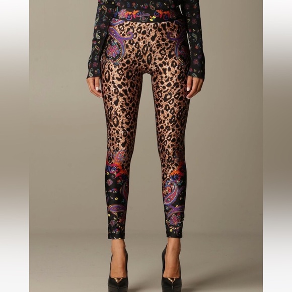 Versace Paisley Print Leggings - Picture 4 of 6